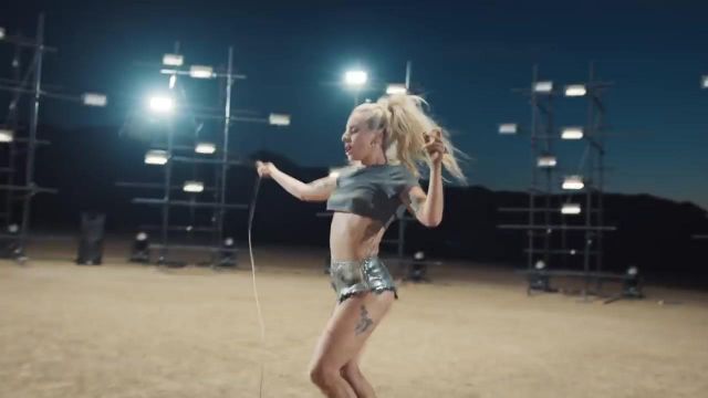 The short of Lady Gaga in Perfect Illusion (Joanne)