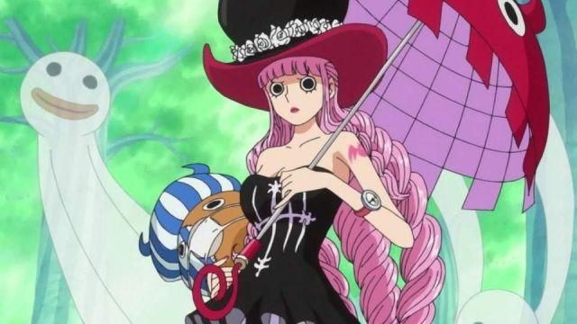 The outfit cosplay of Perona from One Piece Spotern