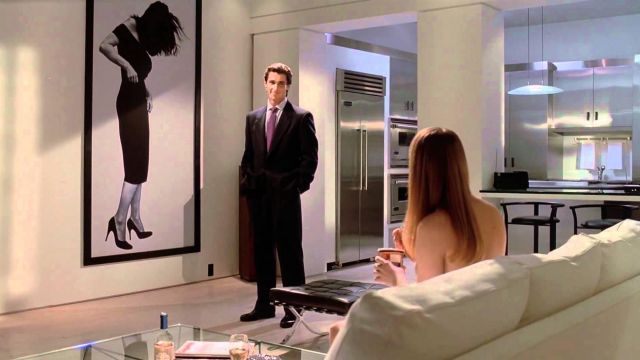 The work "untitled" by Robert Longo Patrick Bateman (Christian Bale) in American Psycho