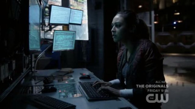 The wireless keyboard of the Raven in ' The 100