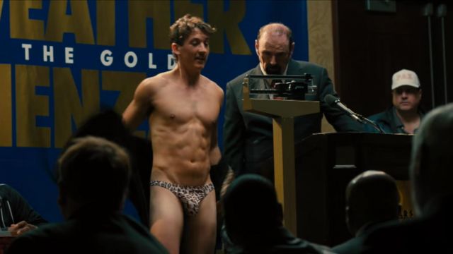 The bottoms leopard of Vinny Pazienza (Miles Teller in Bleed for This