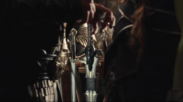 The sword of Lothar (Travis Fimmel) in the Warcraft : The Beginning
