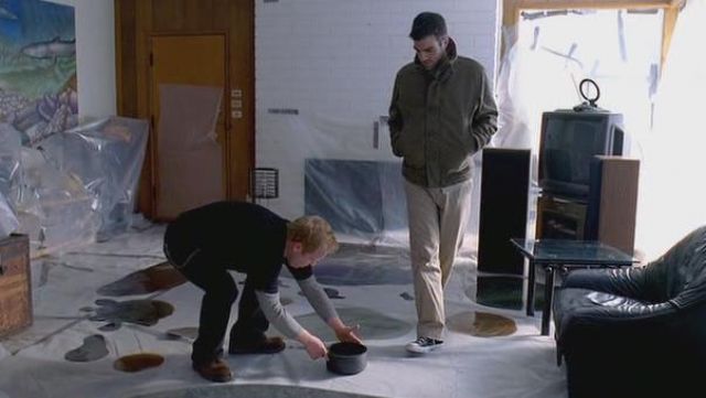 Heroes Looks: Syler (Zachary Quinto) wears a pair of Converse shoes in Season 1, Episode 15