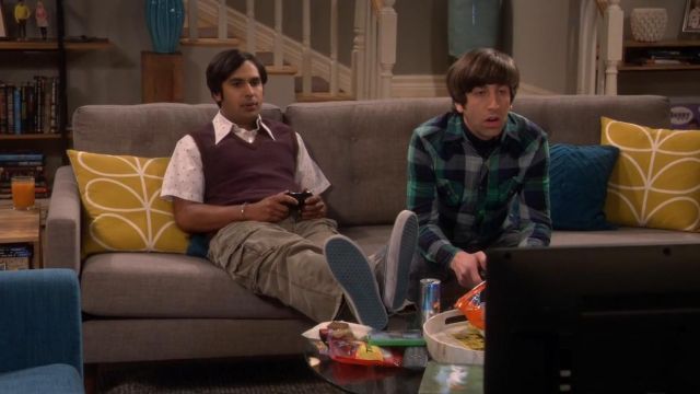The can of Red Bull of Howard Wolowitz (Simon Elberg) in The Big Bang Theory S09E21