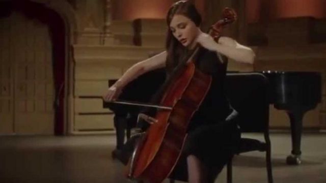 The cello of Mia Hall (Chloë Grace Moretz) in the movie If I stay