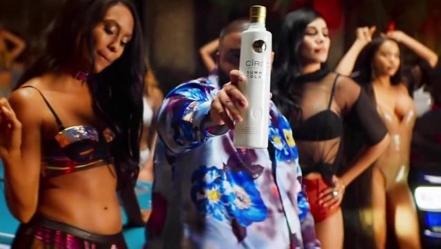 The bottle of Vodka Ciroc Dj Khaled in the clip I'm The One