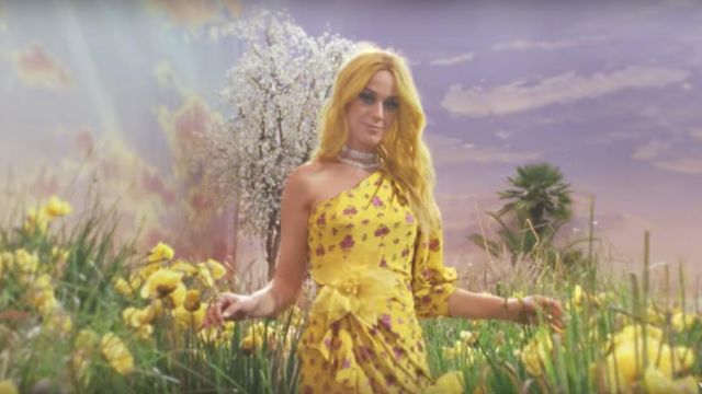The dress with yellow flowers in Gucci Katy Perry in the clip, Feels Calvin Harris