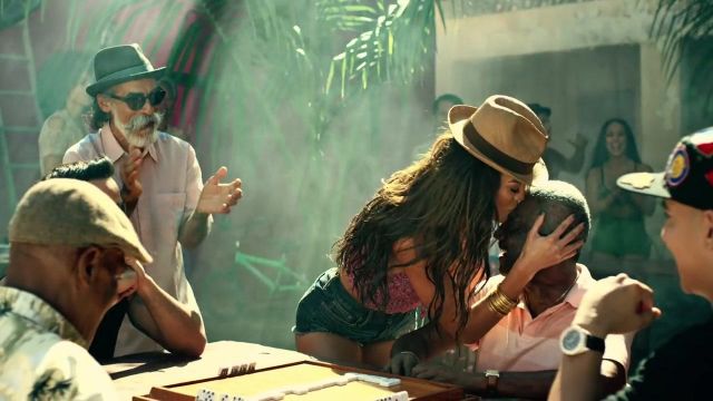 The Panama that flies Zuleyka Rivera to a grandpa in Despacito