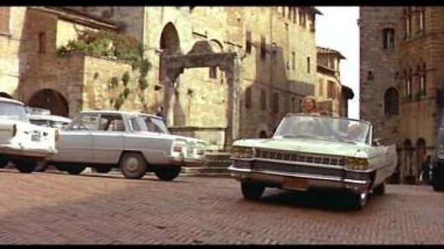 The Piazza della Cisterna of San Gimignano in Italy in the film le Corniaud