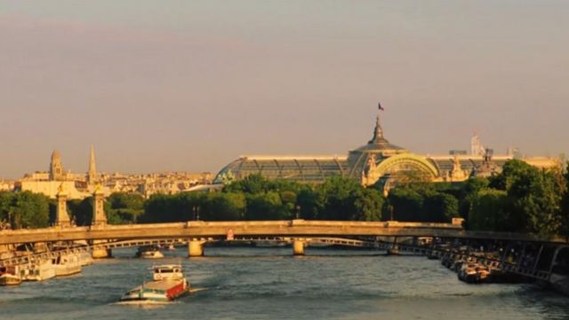 The Grand palace in Midnight in Paris (Owen Wilson)