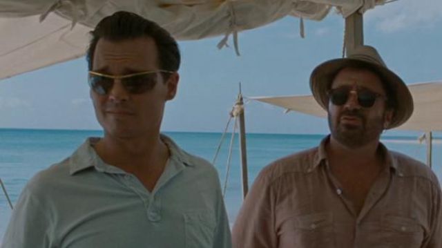 Sunglasses Sol Amor de Kemp (Johnny Depp) in The Rum Diary