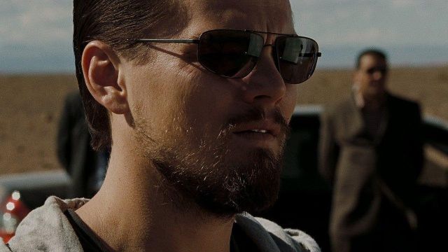 Sunglasses Ray-Ban of Roger Ferris (Leonardo DiCaprio) in the Lies of state