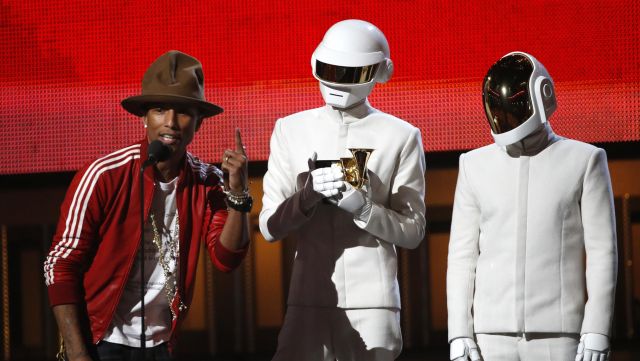 The white helmet robot Thomas Bangalter of Daft Punk for the American Music Awards 2014