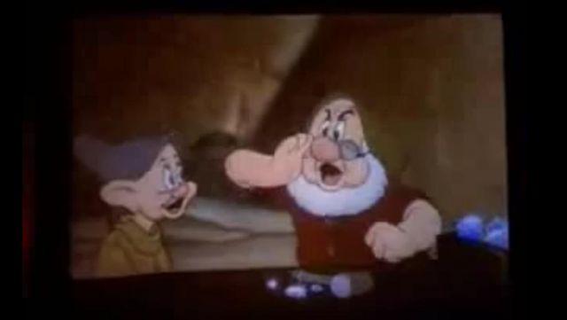 The film Snow White and the Seven Dwarves that look the Gremlins in Gremlins
