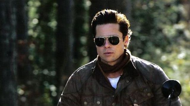 Sunglasses Ray-Ban Outdoorsman case of Benjamin Button (Brad Pitt) in The curious case of Benjamin Button