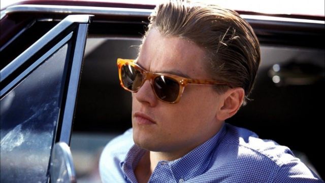 Sunglasses Moscot Hyman girlfriend of Frank Abagnale Jr. (Leonardo DiCaprio) in Stop me if you can