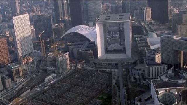 Grande Arche de la Defense in Puteaux in The memory in the skin