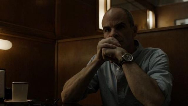 The Breitling watch Navitimer Douglas Stamper (Michael Kelly) in House of Cards S03E07