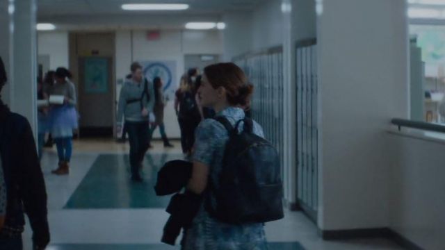 The backpack of Sam / Samantha Kingston (Zoey Deutch) in the Last Day of my Life
