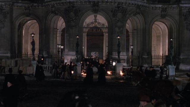 L’Opéra Garnier de Paris renommé Hôtel de la Paix dans le film Entretien avec un vampire