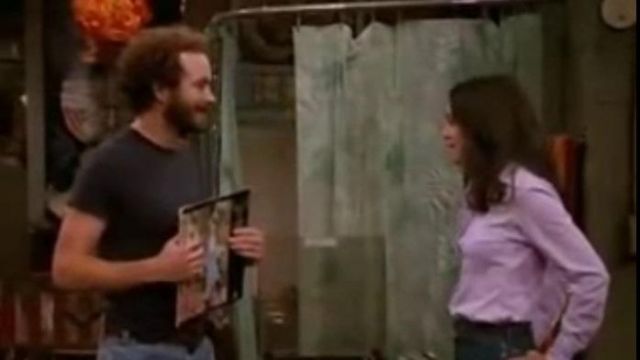 The vinyl record, ABBA listening, Hyde (Danny Masterson) and Jackie (Mila Kunis) on That 70's show S05E02