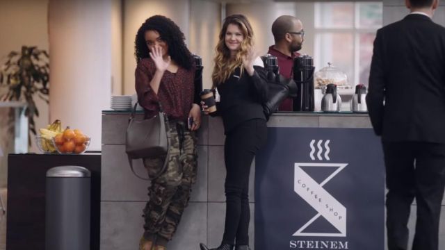 The pants camouflage Kat's (Aisha Dee) in The bold type S01E03