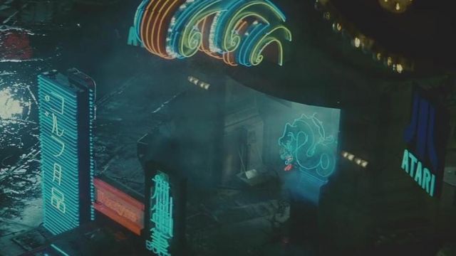 Advertising Atari in the streets of Los Angeles in 2019 in Blade Runner