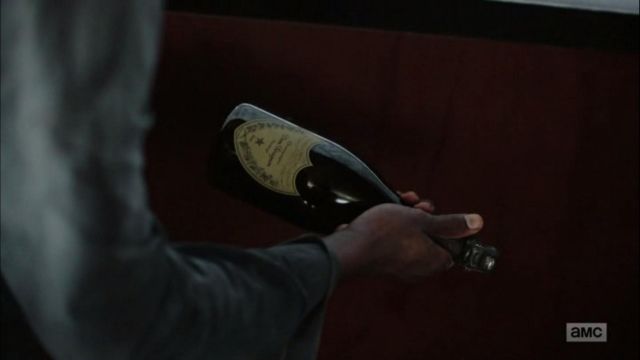 The bottle of champagne Dom Perignon 1985 Victor Strand (Colman Domingo) in Fear The Walking Dead S03E08