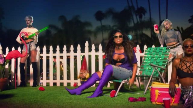 The Purple Boots Of Demi Lovato In Her Music Video Sorry Not Sorry Spotern