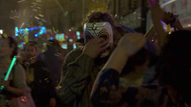 Le masque style Opera Beijing de Iron Fist / Danny Rand (Finn Jones) dans Iron Fist S01E01