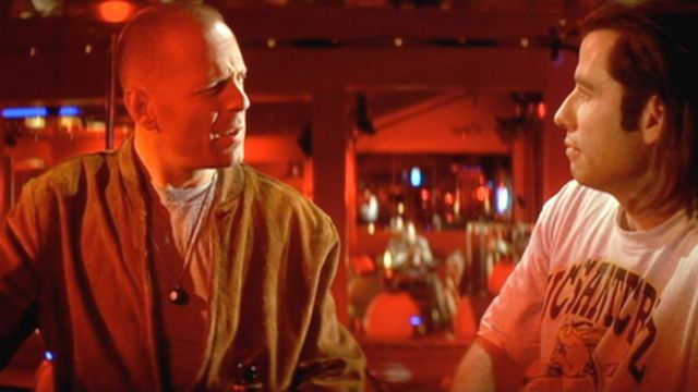 The bomber jacket in suede from Butch Coolidge (Bruce Willis) in Pulp Fiction
