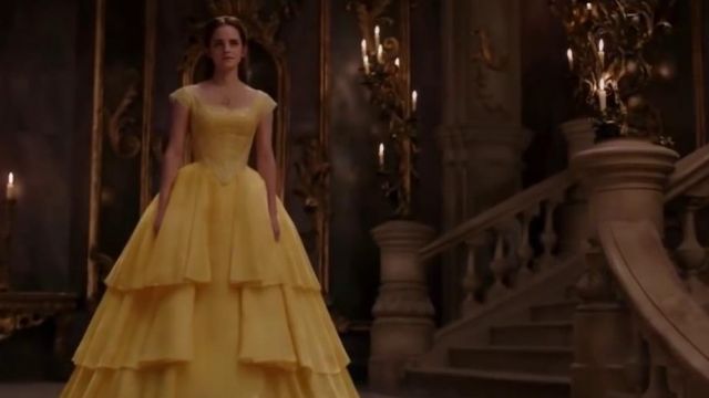 La robe de bal jaune pour petite fille de Belle (Emma Wat­son) dans La Belle et la Bête