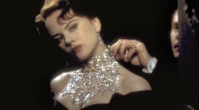 The necklace-diamond Satine (Nicole Kidman) in Moulin Rouge