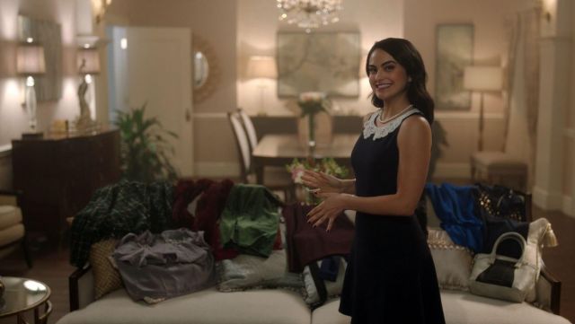 The black dress collar lace worn by Veronica Lodge (Camila Mendes) Season 1 Episode 9 