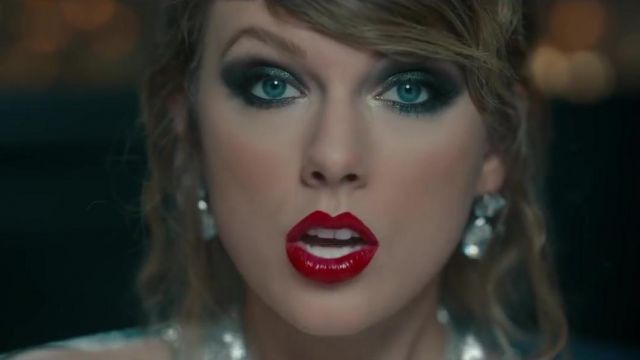 Le rouge à lèvres rouge de Taylor Swift dans Look What You Made Me Do