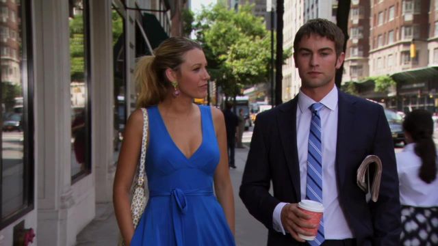 La robe bleue de Serena van der Woodsen (Blake Lively) dans Gossip girl S06E02