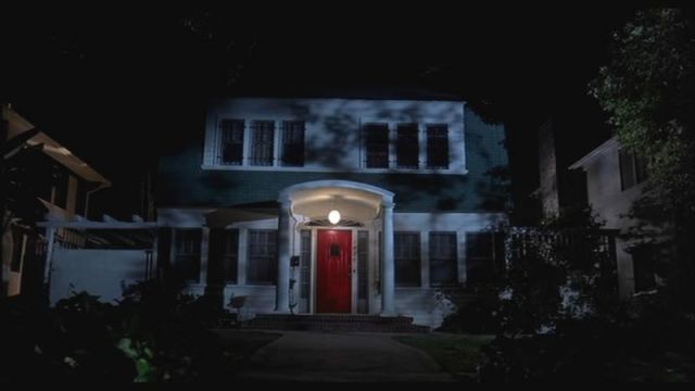 The house of Nancy Thompson (Heather Langenkamp) in The claws of the Night