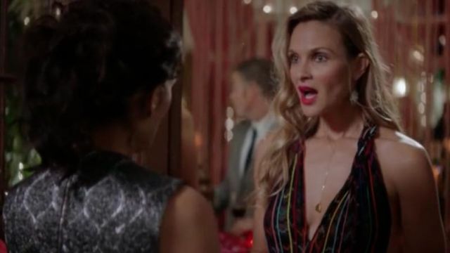The dress Missoni Phoebe Wells (Beau Garrett) in Girlfriends' Guide To Divorce S04E01