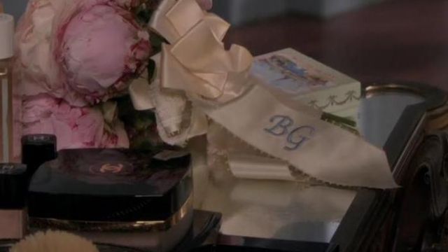 Le fond de teint Chanel de Blair Waldorf (Leighton Meester) dans Gossip girl S05E13