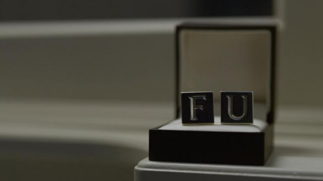 The cufflinks of "F U" to Frank Underwood (Kevin Spacey) in House of Cards S02E01