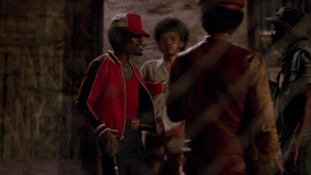 The belt buckle of Shaolin Fantastic (Shameik Moore) in The Get Down S01E04