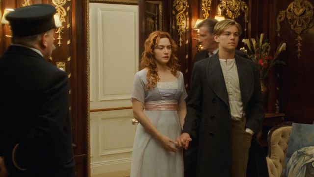The dress was a pastel of the night of the sinking of Rose DeWitt Bukater (Kate Winslet) in Titanic