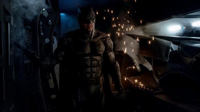 The belt of Batman (Ben Affleck) in the Justice League