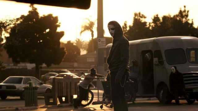 The white mask with the cross in American Nightmare 2 : Anarchy