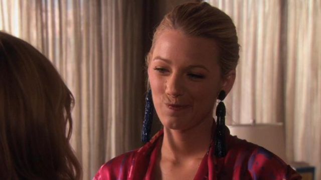Les boucles d'oreilles de Serena Van Der Woodsen (Blake Lively) dans Gossip Girl S04E22