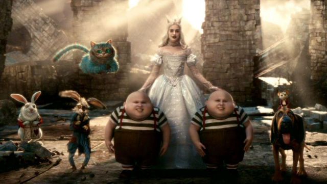 The dress of the white queen (Anne Hathaway) in the movie Alice in wonderland
