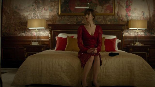 kæde hjul Igangværende The red dress by Dominika Egorova (Jennifer Lawrence) in Red Sparrow |  Spotern