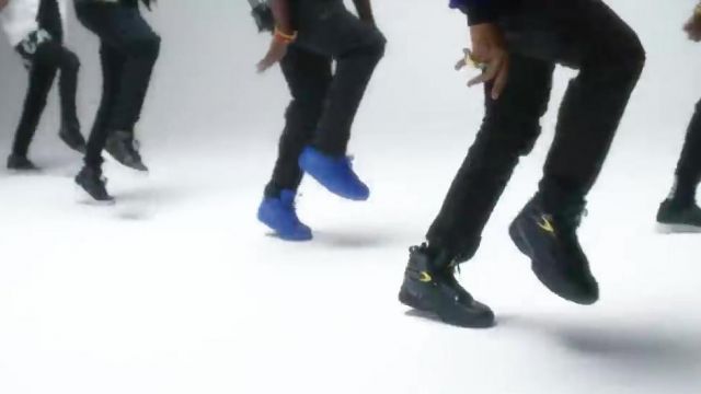 Les sneakers Nike Air Jordan VIII Confetti de Usher dans son clip No Limit
