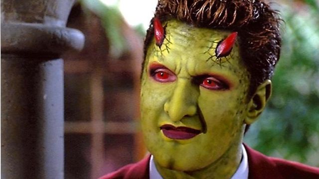 Le masque de Lorne (Andy Hallett) dans la série Angel