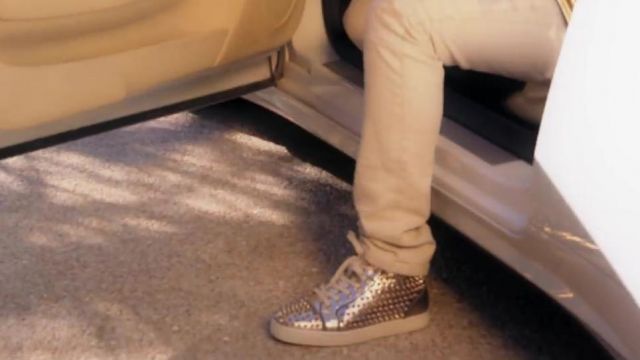 Les sneakers Louboutin de Niska dans son clip Réseaux